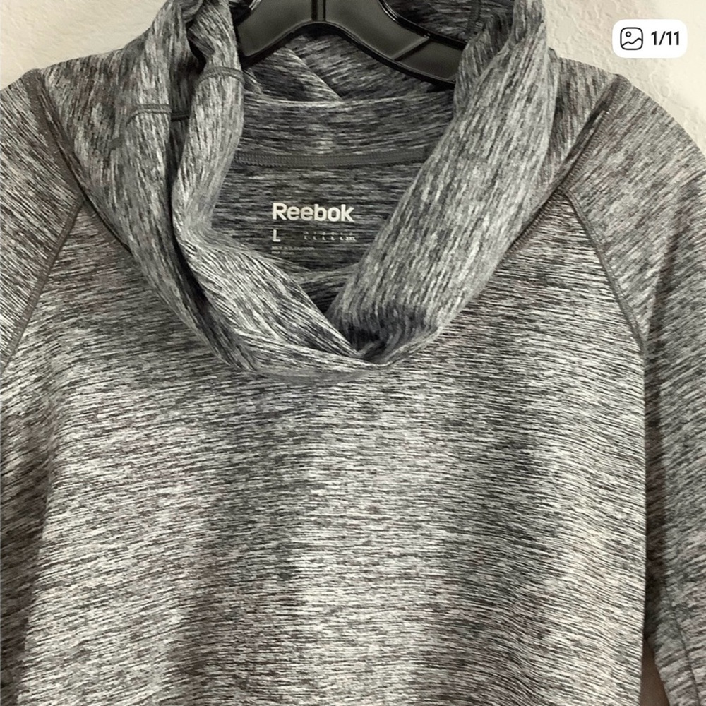 💙 Reebok Women’s Turtleneck Sweater in Heather Gray Athletic Cowl Neck Top